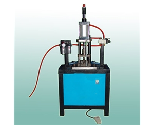 衝（chōng）孔機